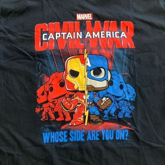 Funko Pop Captain America Tee | Large - Picture 2 of 7